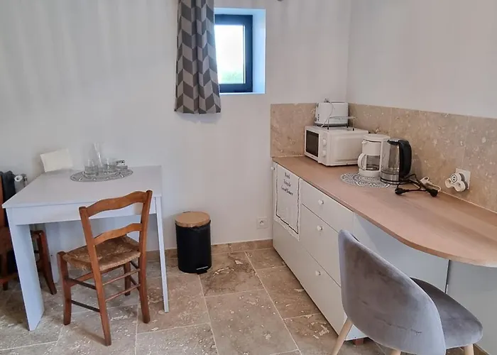 La Metairie Du Chateau, Elie Daire *